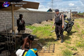 Unit Raimas Sambangi Pekerja Bangunan Berikan Imbauan Kamtibmas