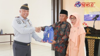 34 Tahun Mengabdi Lapas Narkotika Kelas IIA Pamekasan Kanwil Kemenkumham Jatim Lepas Satu Pegawai Terbaik Memasuki Purna Tugas