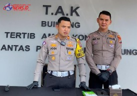 Polisi Berhasil Amankan Pengemudi Yang Lari Usai Tabrak Rumah Warga di Tulungagung
