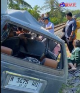 Rombongan Bu Nyai Ponpes Sidogiri Tertabrak Kereta Api Pandalungan di Rejoso Pasuruan, Empat Meninggal