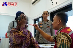 Bakti Kesehatan Polres Ponorogo Gelar Screening Katarak dan Bibir Sumbing