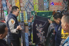 Kapolres Bersama Diskoperindag Kabupaten Bondowoso Laksanakan Kunjungan dan Peninjauan Pelaku UMKM Sektor Industri Kerajinan Tangan