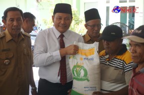Plt. Bupati Sidoarjo Kawal Langsung Bantuan Pangan Beras di Kecamatan Candi