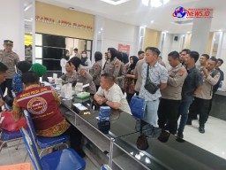 Ratusan Personel Polres Tulungagung Mendapatkan Vaksin Untuk Jaga Kesehatan
