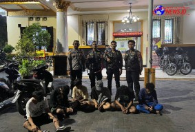 Tim Respati Polrestabes Surabaya Amankan Remaja Ala Gangster