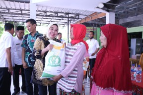 4.794 KPM Kecamatan Krembung Terima Bantuan Pangan Beras