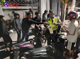 Polsek Wonocolo Amankan 67 Motor Tidak Sesuai Spektek Diduga Untuk Balap Liar di Surabaya