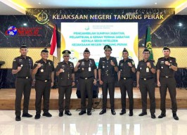 Kajari Tanjung Perak Pimpin Pelantikan dan Sertijab Kepala Seksi Jabatan