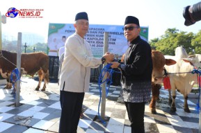 Polda Jatim Gelar Shalat Ied dan Salurkan Hewan Kurban di Hari Raya Idul Adha 1445 H