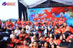 Kapolri Buka Bhayangkara Fun Walk 2024 : Bersama Bergerak Untuk Persatuan