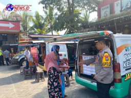 Polres Jember Gandeng Dispenduk Beri Layanan Keliling Untuk Masyarakat