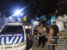 Polres Pelabuhan Tanjung Perak Tingkatkan Patroli Pemukiman Antisipasi Tawuran