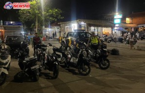 Blue Light Patrol Samapta Polsek Kuta Utara Amankan Piodalan Pura Batu Bolong