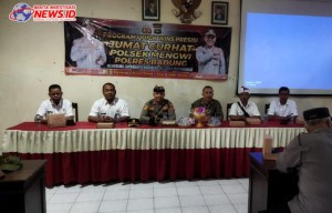 Kapolsek Mengwi Gelar Jumat Curhat Bersama Pecalang dan Linmas Desa Baha