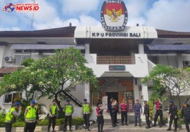 Satgas Gabungan OMB Amankan Kantor KPU Provinsi Bali 