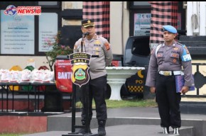 Hari Bhayangkara ke 78, Polres Gianyar Bagikan Paket Sembako