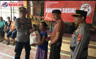 HUT ke 78 Bhayangkara, Kapolsek Ubud Serahkan Sembako kepada Masyarakat 