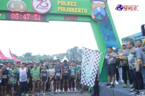 Ribuan Peserta Bhayangkara Fun Run 7,8 Km Polres Mojokerto Dongkrak Pariwisata Trawas