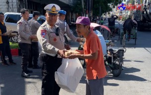 Kapolsek Simokerto Terus Tebarkan Kebaikan Terhadap Masyarakat