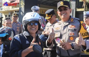 Operasi Patuh Semeru 2024, Polres Probolinggo Beri Hadiah Untuk Pengendara Tertib