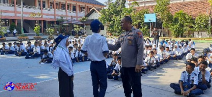 Cegah Kenakalan Remaja, Polres Lamongan Beri Edukasi Pelajar Tentang Bahaya Narkoba dan Bullying