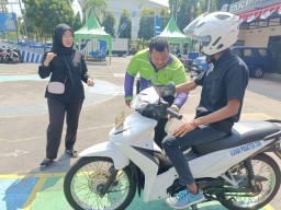Polres Kediri Kota Beri Pendampingan Khusus Pelayanan SIM Bagi Penyandang Disabilitas