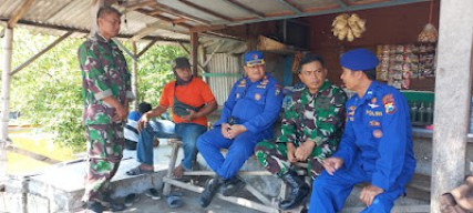 TNI-Polri Lakukan Giat Patroli Sambang Desa di Kawasan Pesisir Sidoarjo