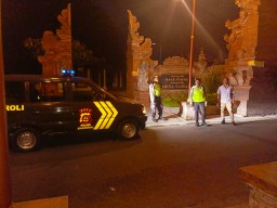Antisipasi Kriminalitas Di Jalan Sepi, Polsek Abiansemal Intensifkan Blue Light Patrol