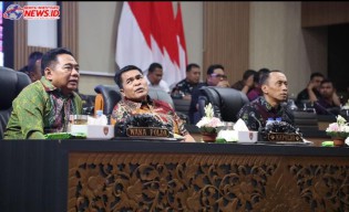 Kapolda Bali Saksikan Wayang Kulit melalui Zoom