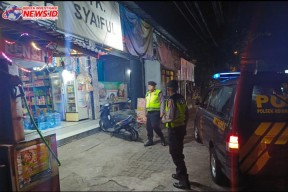 Personil Polsek Abiansemal Patroli Dialogis ke Toko Sembako