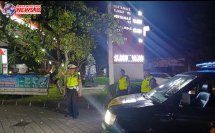 Sambangi SPBU, BLP Polsek Abiansemal Berupaya Cegah Aksi Kejahatan
