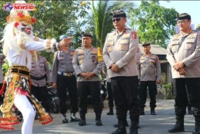 Tiba di Desa Kutuh, Tim Penilai Lomba Tiga Pilar Mabes Polri Disambut Hanoman