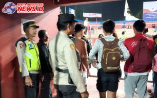 Patroli Biru Polsek Abiansemal Lakukan Pengamanan Turnamen Bola Voli