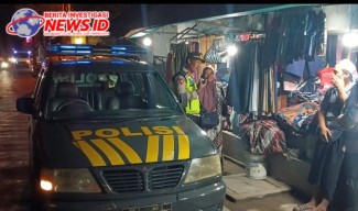 Patroli Biru Polsek Abiansemal Sambangi Pedagang Pakaian Tepi Jalan