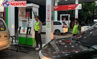 Ciptakan Situasi Aman Tempat Umum, Patroli Biru Polsek Abiansemal Sambangi SPBU