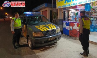 Patroli Biru Polsek Abiansemal Sambangi Pertokoan Warga Guna Cegah GK