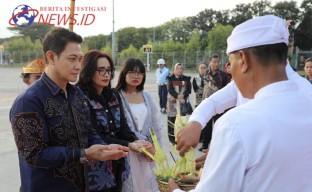 Tibanya di Pulau Dewata, Kapolda Bali Disambut Tradisi Tepung Tawar