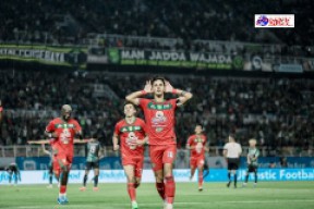 Persebaya Surabaya Berhasil Kalahkan PSS Sleman Dengan Skor Tipis di GBT Surabaya  