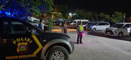 Samapta Polsek Kuta Utara Gencarkan Blue Light Patrol Susuri Jalan Berawa