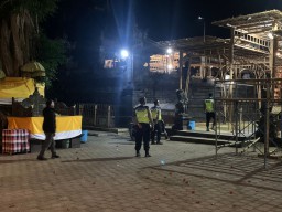 Pawas Bersama Anggota Sambangi Kawasan Tempat Suci