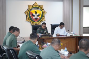 Kasdam IX Udayana Pimpin Entry Meeting Tim BPK RI