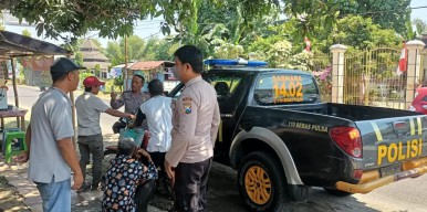 Polsek Jatikalen lakukan Patroli Dialogis Gaungkan Program Cooling System Hadapi Pentahapan Pilkada Serentak 2024