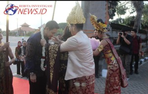 Tiba di Base Ops Lanud Ngurah Rai, Kapolda Bali Disambut Tari Pendet 