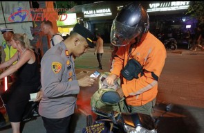Cegah Kejahatan Polsek Kuta Utara Periksa Sejumlah Kendaraan Bermotor