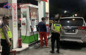 Sampaikan Pesan Kamtibmas, Unit Patroli Sambangi SPBU Latusari