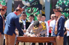 Kapolda Kalteng: Hadiri Deklarasi Kampanye Damai Pilkada 2024, Berikan Ide Untuk Kemanfaatan Masyarakat, Stop Hoaks dan Polri Netral