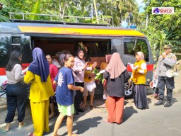 Polresta Banyuwangi Sosialisasi Kamtibmas Jelang Pilkada Melalui Mobil Sayur
