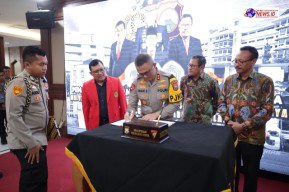 Polda Jatim Bersama Perguruan Tinggi Tandatangani Perjanjian Kerjasama Tingkatkan SDM Unggul Bagi Anggota Polri