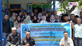 Pimpinan Redaksi Media Online Jatiminvestigasinews.id Gelar Bakti Sosial Santuni Anak Yatim Piatu dan Berbagi Sembako Ke Kaum Dhuafa di HUT ke 1 Tahun