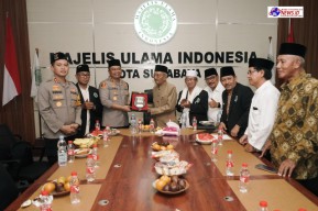 Cooling System Hadapi Pilkada 2024 Kapolrestabes Surabaya Silaturahmi ke Tokoh Agama